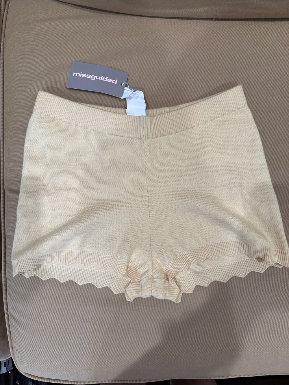 Missguided Cream Scallop Hem Knit Lounge Shorts
